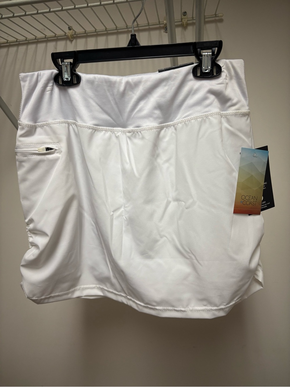 Ocean & Coast Women's White Active Skort with Zip Pocket